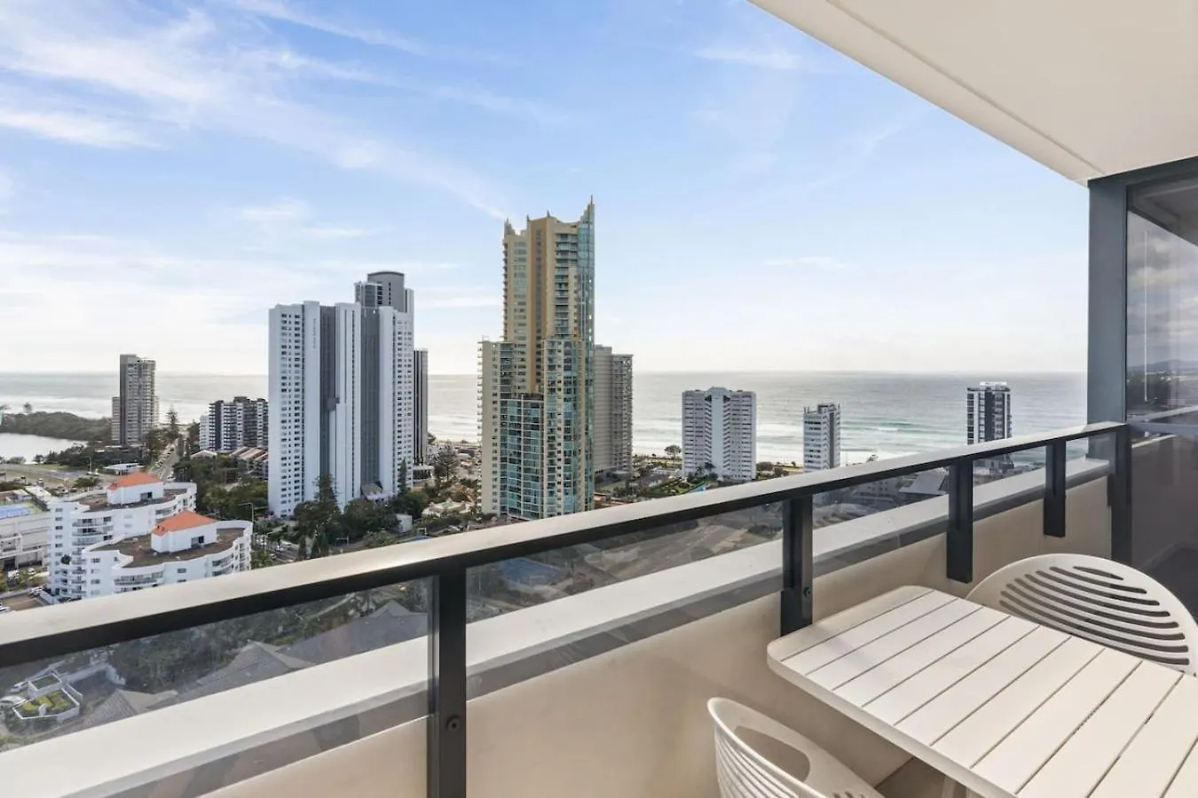 גולד קוסט High Level And Ocean Views 2 Bedroom Apartment גולד קוסט
